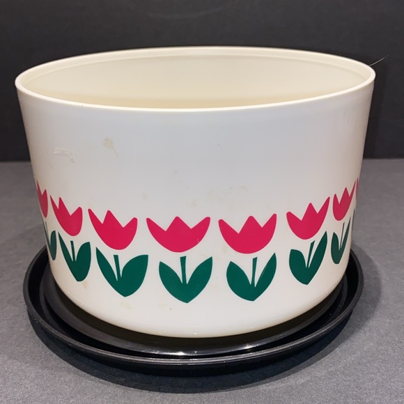 1980’s 3pc. Tupperware Stackable Tulip Canister Set With One Touch Lids - Picture 7 of 10